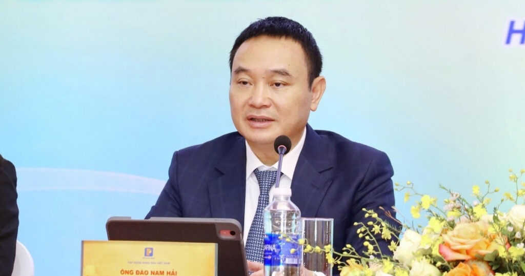 Tổng Giám Đốc Petrolimex Đình Chỉ Chức Vụ Trong Quá Trình Điều Tra